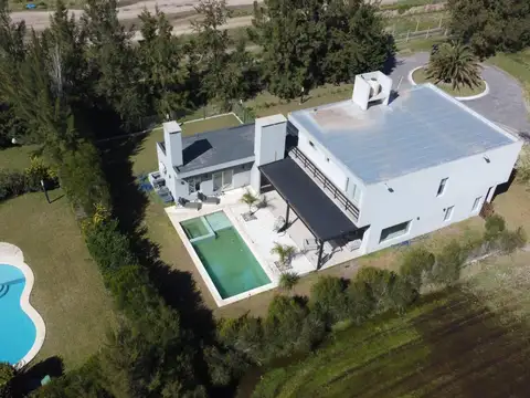 Casa en Alquiler en San Eliseo Golf & Country Club, USD 2.900