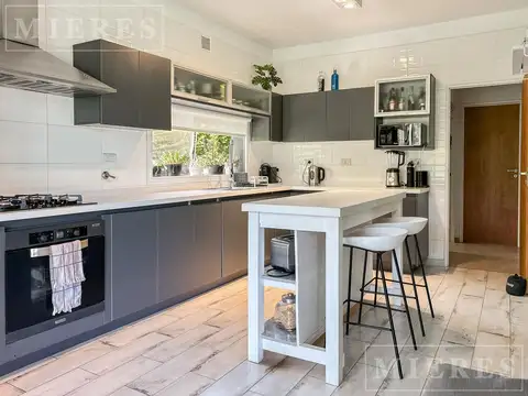 Casa en Venta en La Comarca, USD 430.000