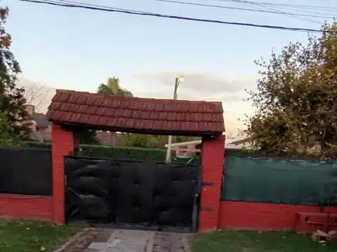46 e/ Camino Centenario y 7