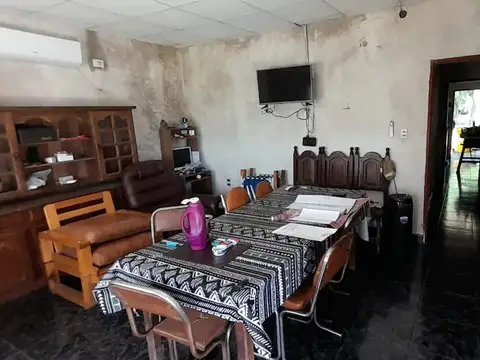 Se Vende casa de 3 dormitorios sobre ruta Nac. 16