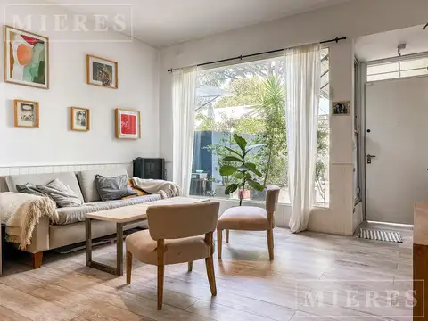 PH tipo casa desarrollado en tres niveles, ubicado en Béccar en venta