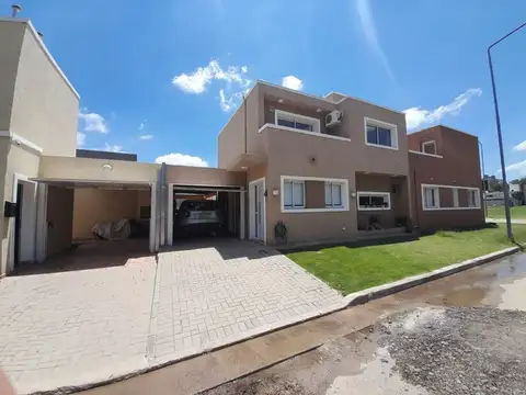 Duplex 2 dormitorios, Barrio Las Toscas