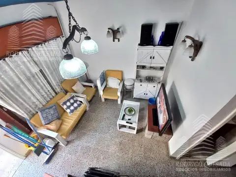 Depto Tipo Casa 4 ambientes con 2 baños