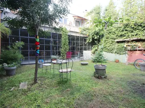 VENTA CASA ESTILO INDUSTRIAL C JARDÍN P. CHACABUCO