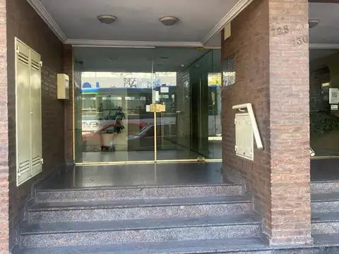 Hipolito Irigoyen 700