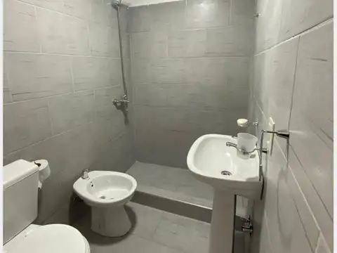 Depto Tipo Casa en Venta en Villa Luzuriaga, USD 43.000