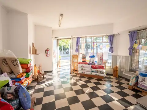 Casa 5 ambientes con 2 baños