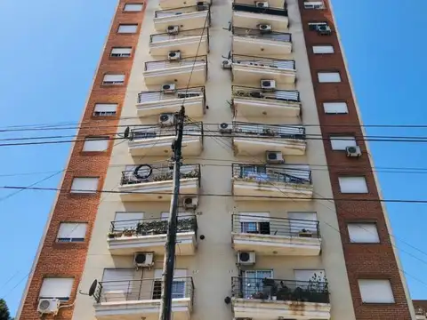 Muñoz 1300, Piso CUB