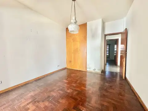 Casa 5 ambientes con 1 baño