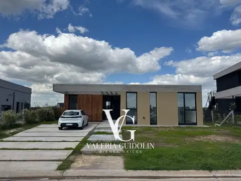 Casa Venta a Estrenar en San Sebastian