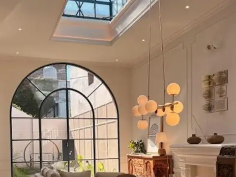 Casa 5 ambientes con 4 baños