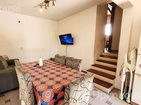 Depto Tipo Casa 3 ambientes con 1 baño