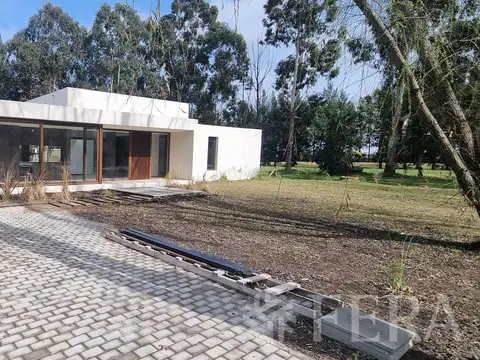 Casa 4 ambientes con 4 baños