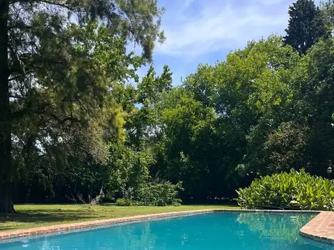Casa en Alquiler Temporal con 1 cochera