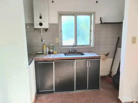 Almirante Brown 4606 , Piso 1