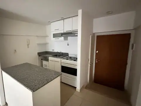 Departamento en Alquiler en Chacarita, $ 750.000