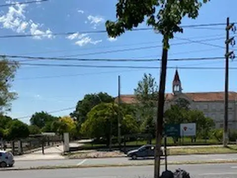 Galpon en Venta en 2 Rutas, USD 420.000