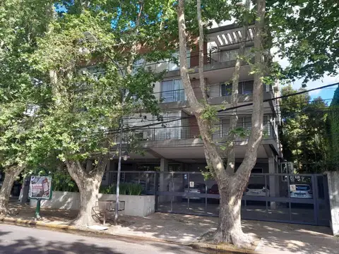 Departamento 3 ambientes en alquiler. Tigre. Vista al rio