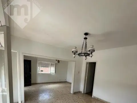 Depto Tipo Casa en Alquiler de 4 ambientes