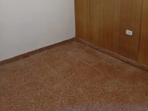 PH de 2 ambientes en Alquiler en José Leon Suarez
