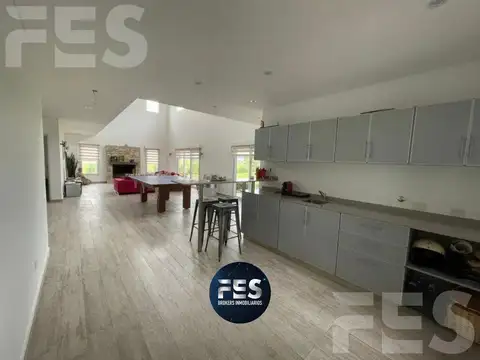 ALQUILER CASA 6 AMBIENTES EN FINCAS DE SAN VICENTE GOLF
