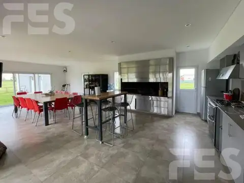 Casa en Venta de 4 dormitorios