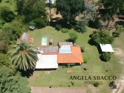 Casa 5 ambientes con 2 baños