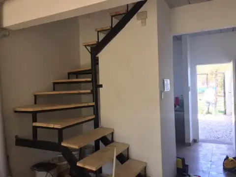 Casa 5 ambientes con 4 baños