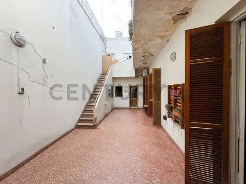 Treinta Y Tres Orientales 1700, Piso PB B