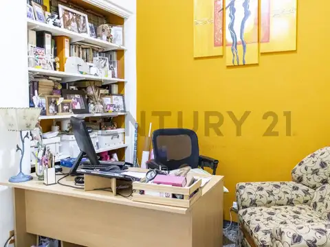 Avenida Belgrano 3300, Piso 0