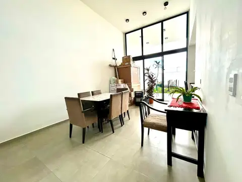 CASA TRES DORMITORIOS CUESTA DE MANANTIALES