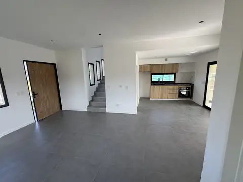 Casa en Venta en Pilar Del Este - Santa Elisa, USD 160.000