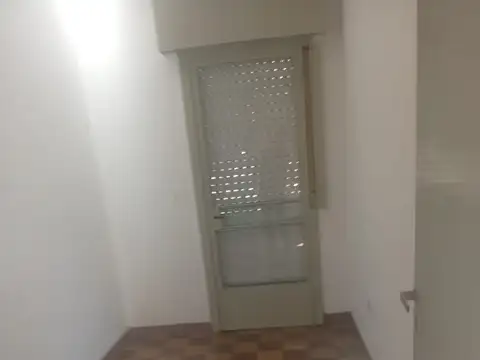 Depto Tipo Casa en Alquiler 50 años