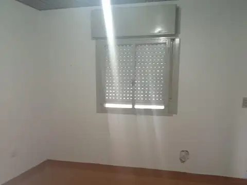 Depto Tipo Casa en Alquiler en Villa Ballester, $ 750.000