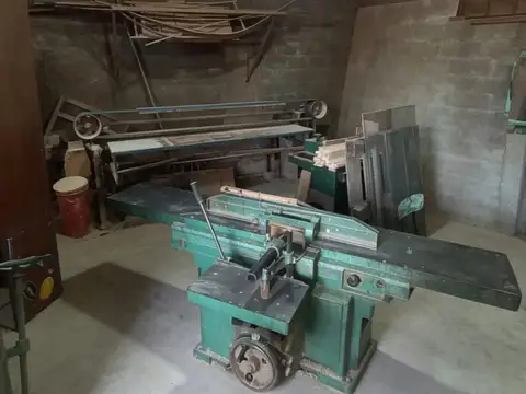 SE ALQUILA TALLER DE CARPINTERIA CON HERRAMIENTAS