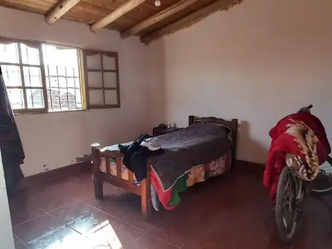 Casa 3 ambientes con 2 baños
