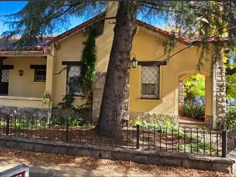 Mariano Acosta 301