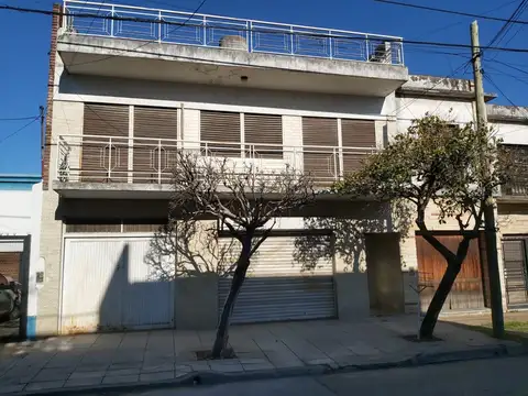 PH 1º PISO X ESCAL 3 AMB C/BCON GARAJE TERRAZA PROPIA CON PARRILLA