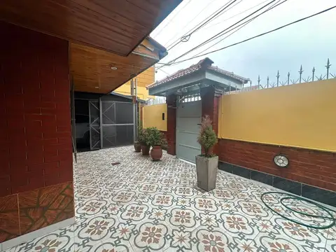 Casa en Venta en Rafael Calzada, USD 97.000