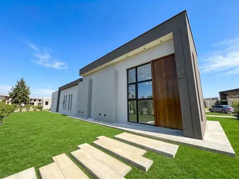 Casa en venta a estrenar Cortaderas 3, Guaymallén