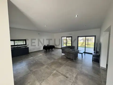 Casa en Venta en Pilar del Este - Casas del Este, USD 150.000