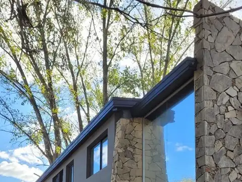 Casa 4 ambientes con 3 baños