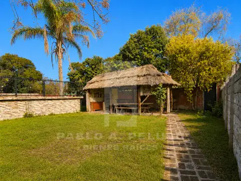 VENTA CASA 5 AMBIENTES EN MARIANO ACOSTA. ZONA OESTE. BUENOS AIRES.
