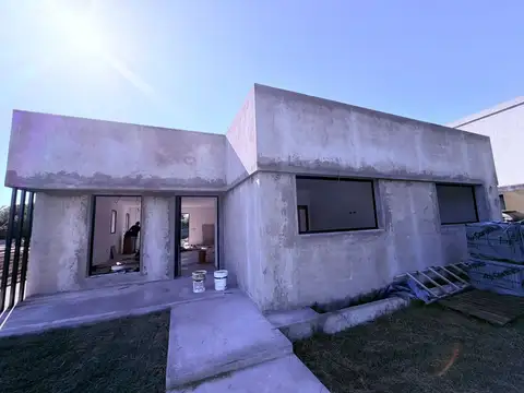 San Alfonso, Pilar del Este 5500