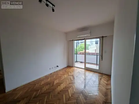 EXCELENTE 3 AMBIENTES AL FRENTE , RECICLADO A NUEVO CON BALCÓN CORRIDO , A 2 CUADRAS DE AV.CABILDO