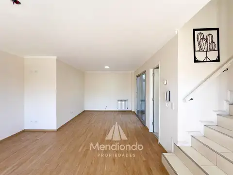 Depto Tipo Casa 3 ambientes con 1 baño