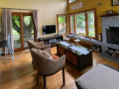 Casa en Venta en Florencio Varela, USD 170.000