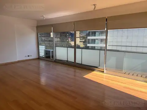 Oficina 3 ambientes con 3 baños