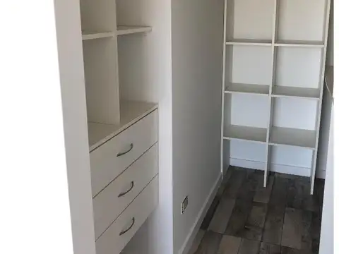 Departamento en Alquiler con 2 cocheras
