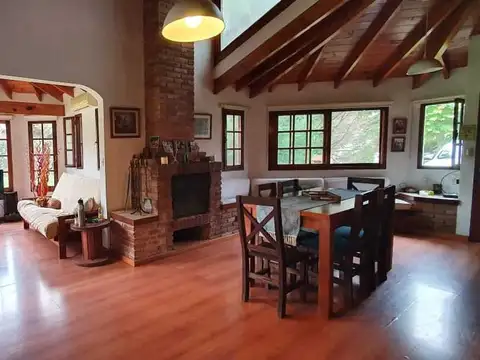 Venta Casa 4 Amb con Parque y Pileta en Club Privado Loma Verde - Escobar